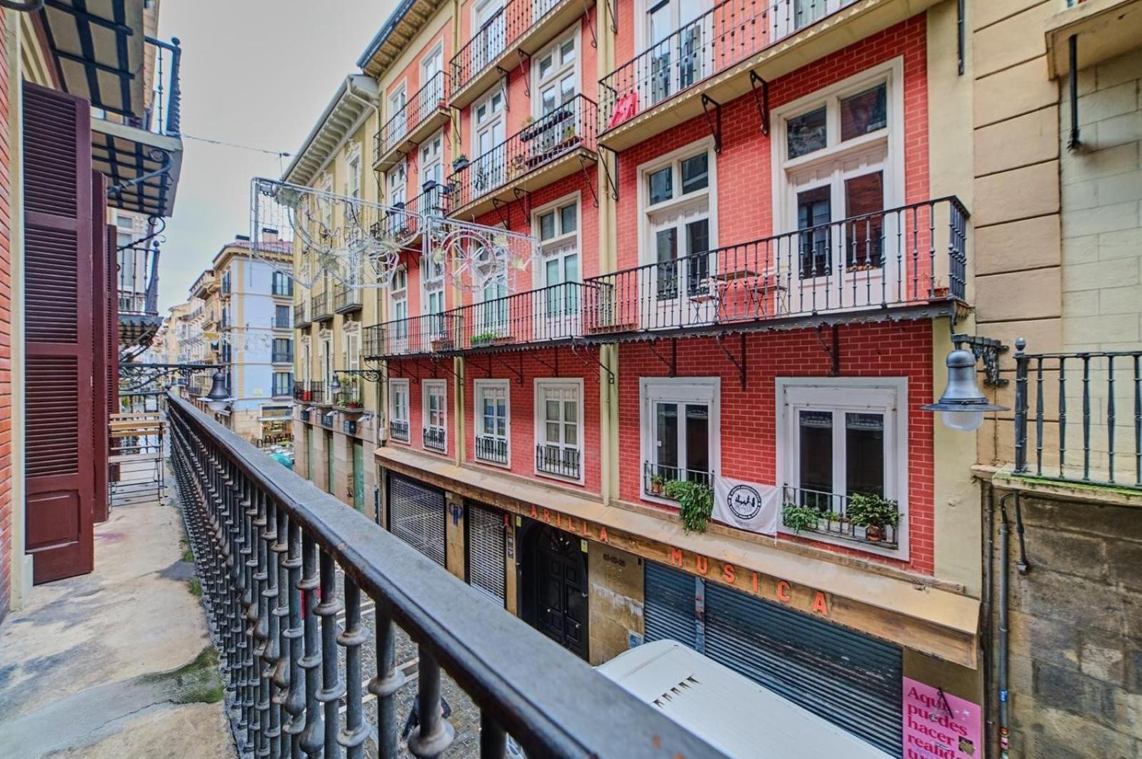 Apartamento Boutique Centro Zapateria 45 Apartment Pamplona Exterior photo