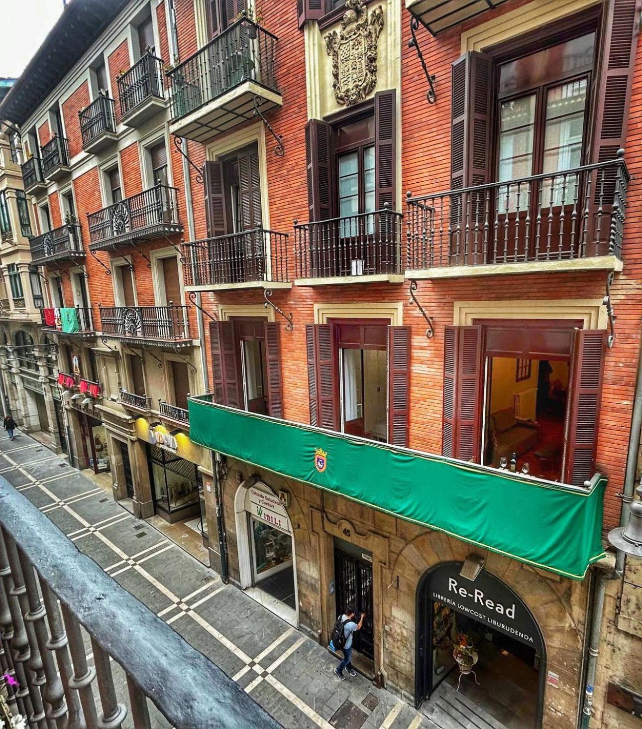 Apartamento Boutique Centro Zapateria 45 Apartment Pamplona Exterior photo